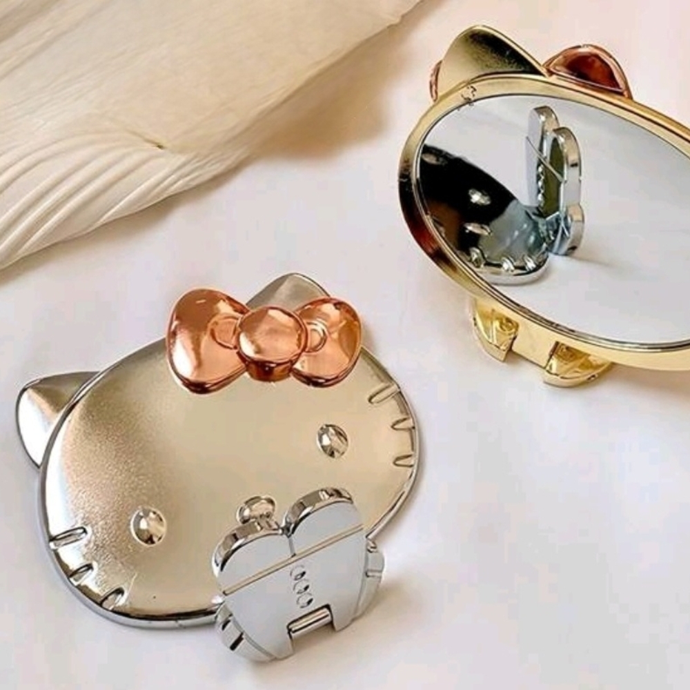 Hello Kitty Mirror
